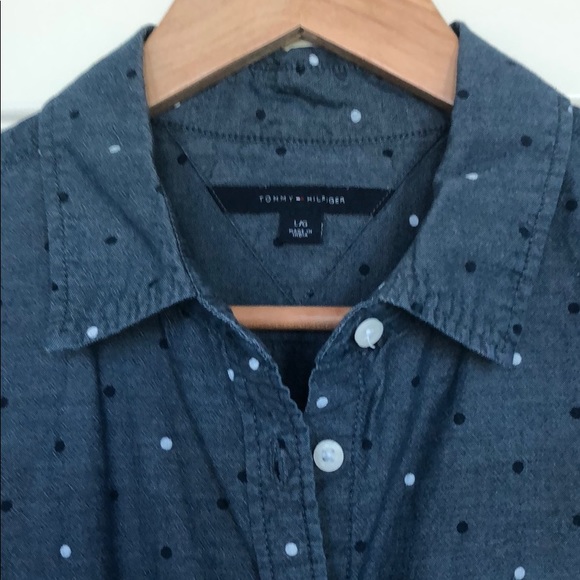 Button down - Picture 3 of 3